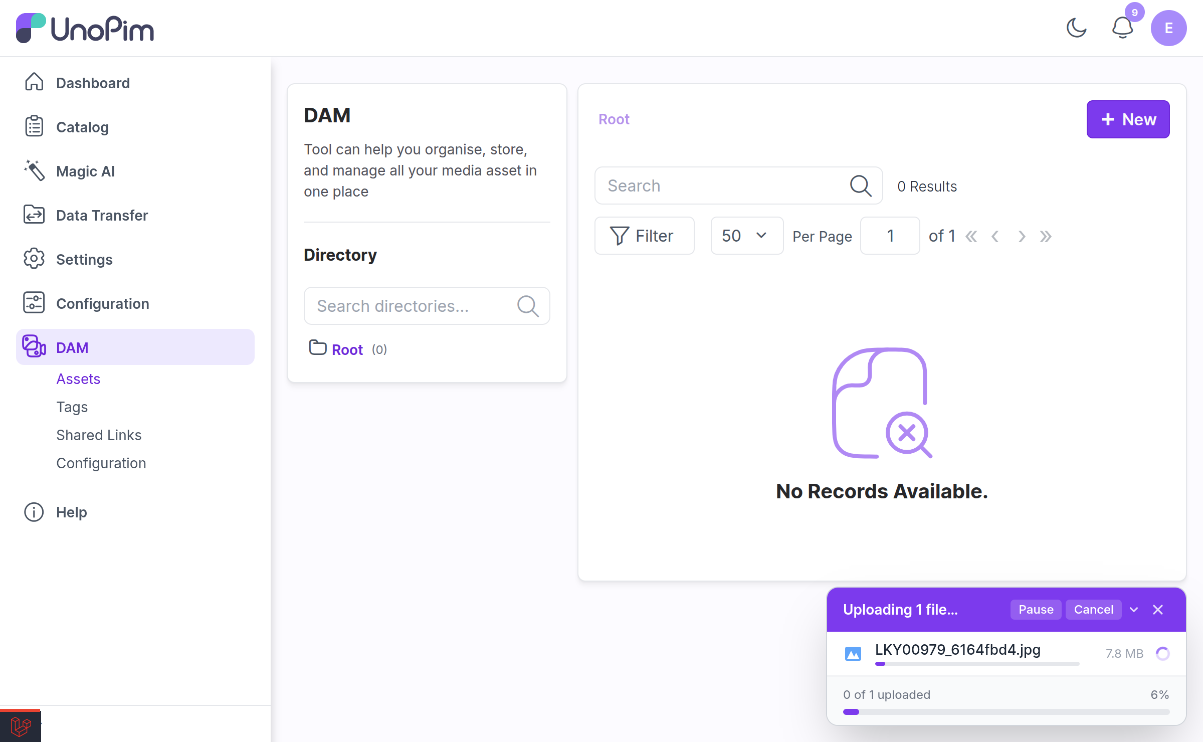 Upload progress panel showing per-file progress bars with Pause, Cancel and Retry buttons
